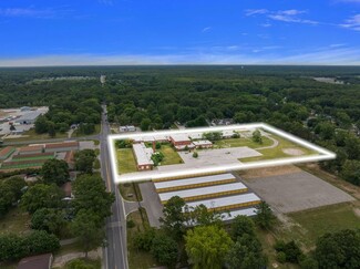 Muskegon, MI Self-Storage Facilities - 2389 E Laketon Ave