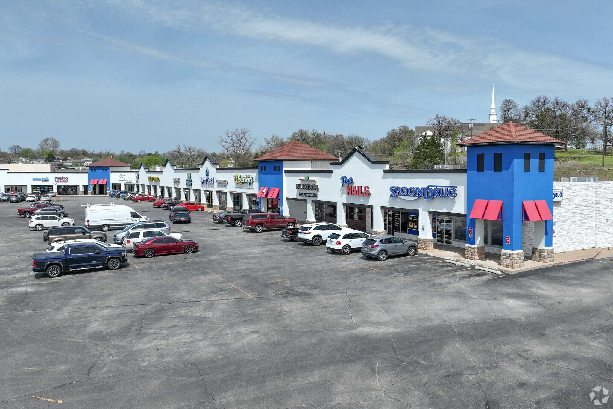400-540 Plaza Ct, Sand Springs, OK for Sale