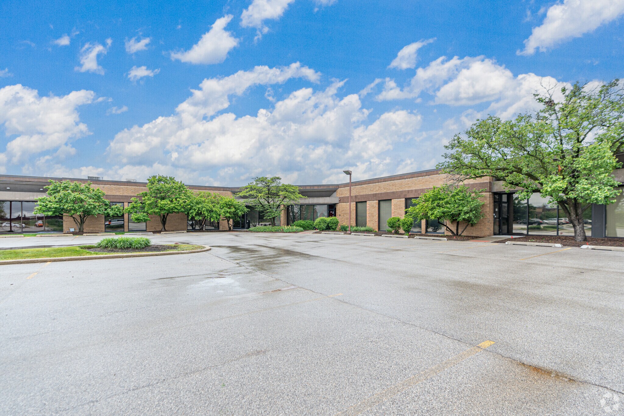 800-820 W South Thorndale Ave, Bensenville, IL for Rent