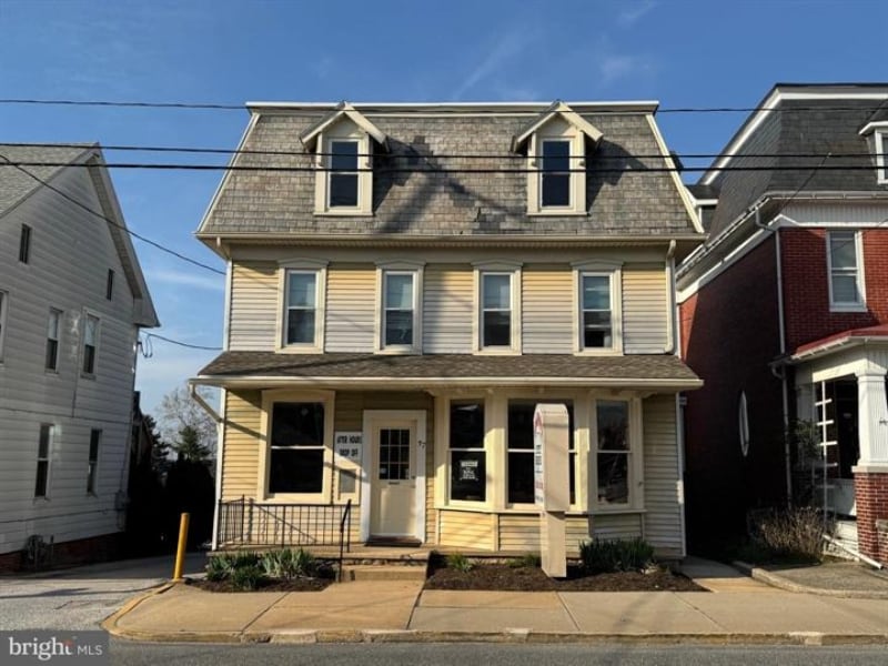 37 W Main St, Dallastown, PA for Sale