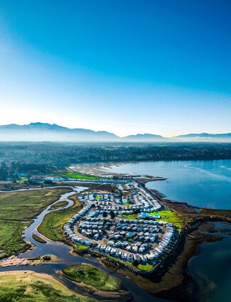 Parksville, BC Commercial - 200 Corfield St N