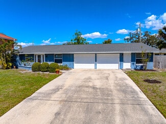 Sarasota, FL Apartments - 2131 Montclair Dr