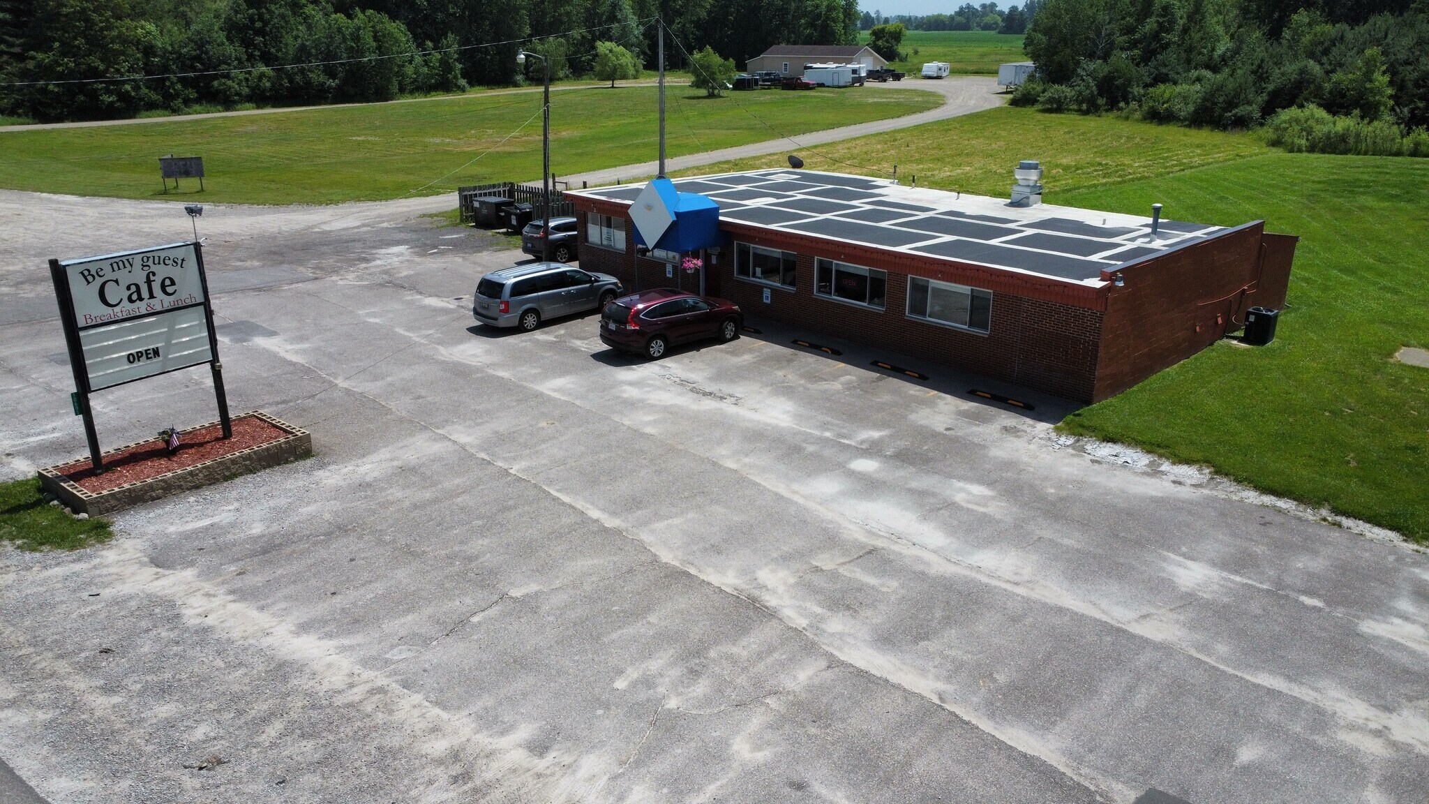 10691 W Grand River Rd, Fowlerville, MI for Sale