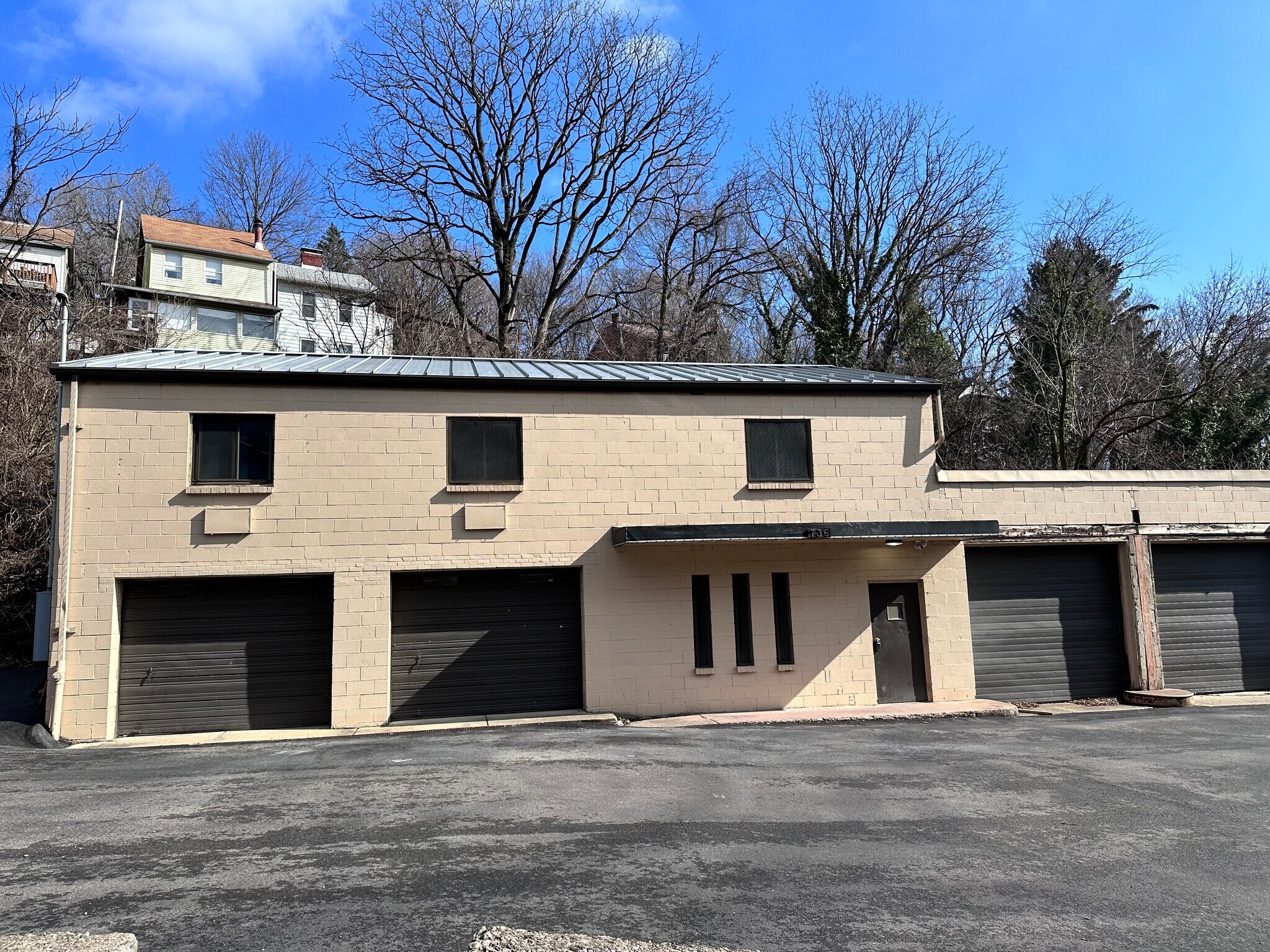 736 Chartiers Ave, Pittsburgh, PA for Rent