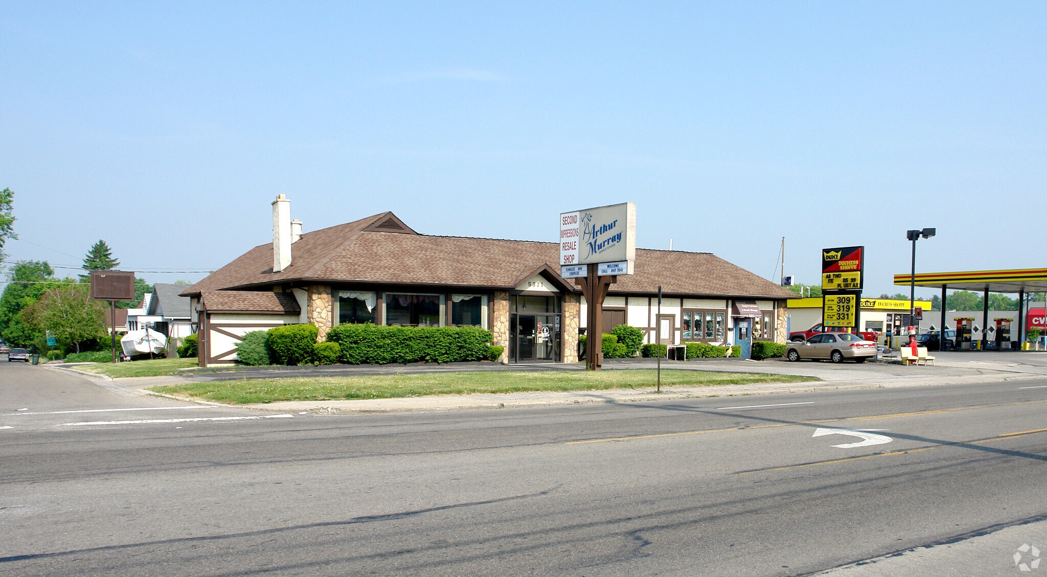 5381 N High St, Columbus, OH for Rent