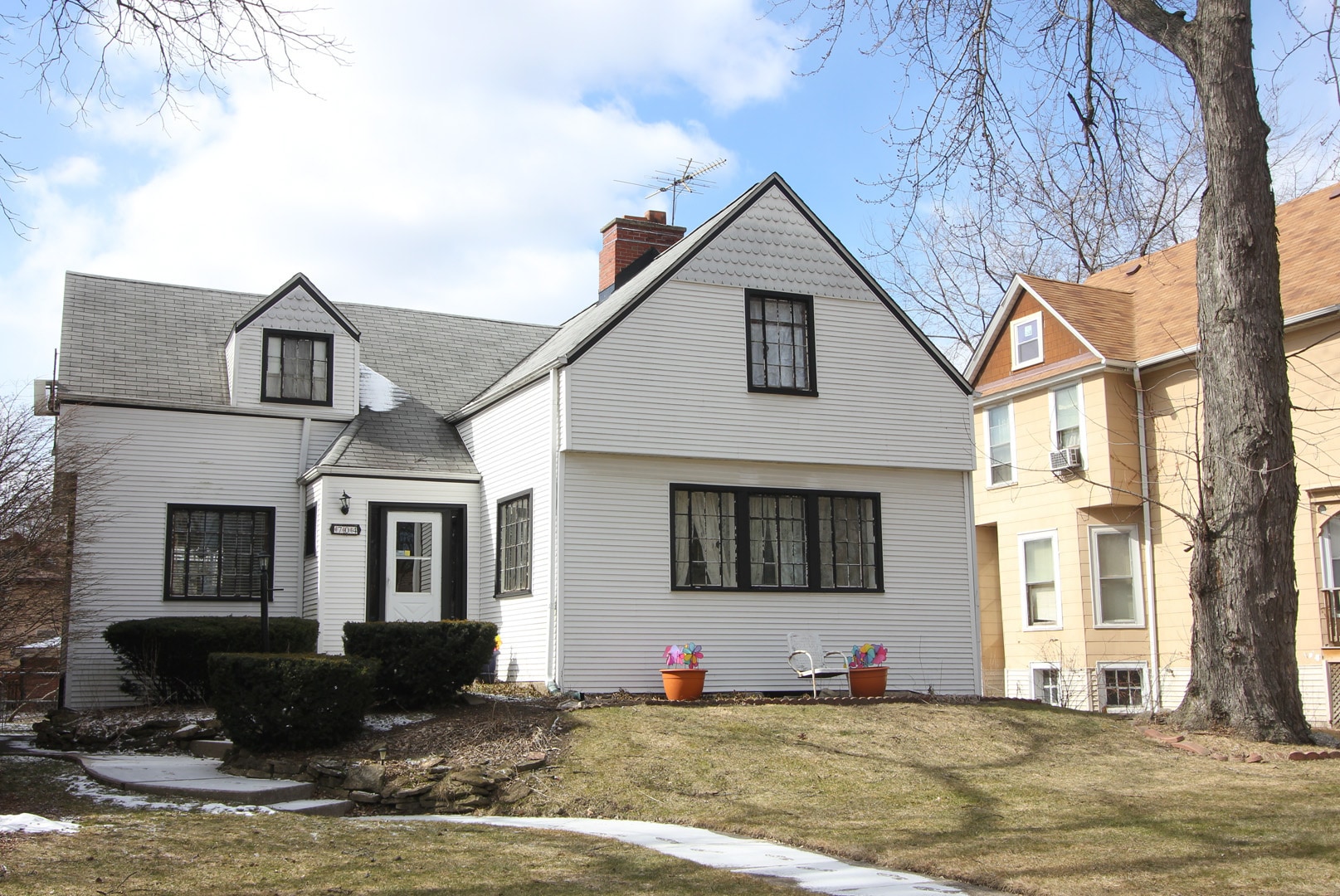 704 Monroe Ave, River Forest, IL for Sale