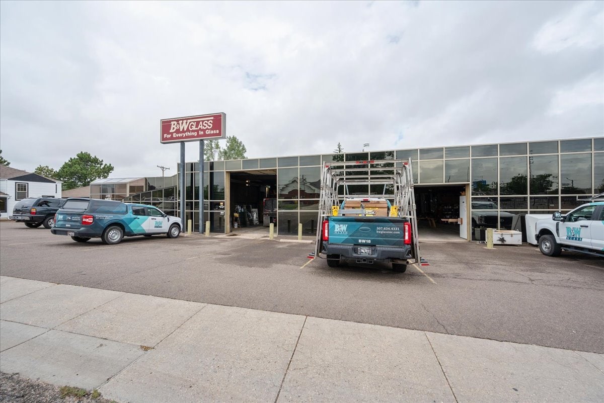 2200 E 15th St, Cheyenne, WY for Sale