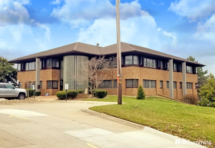 2569 Romig Rd, Akron, OH for Rent