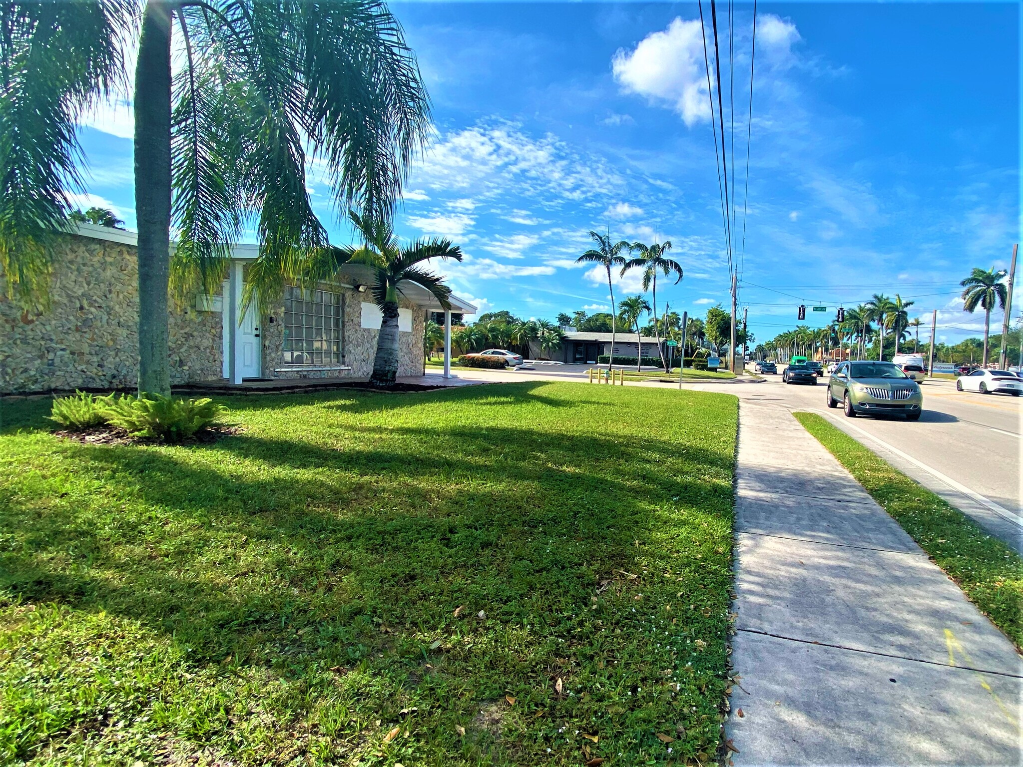 6780 Taft St, Hollywood, FL for Sale