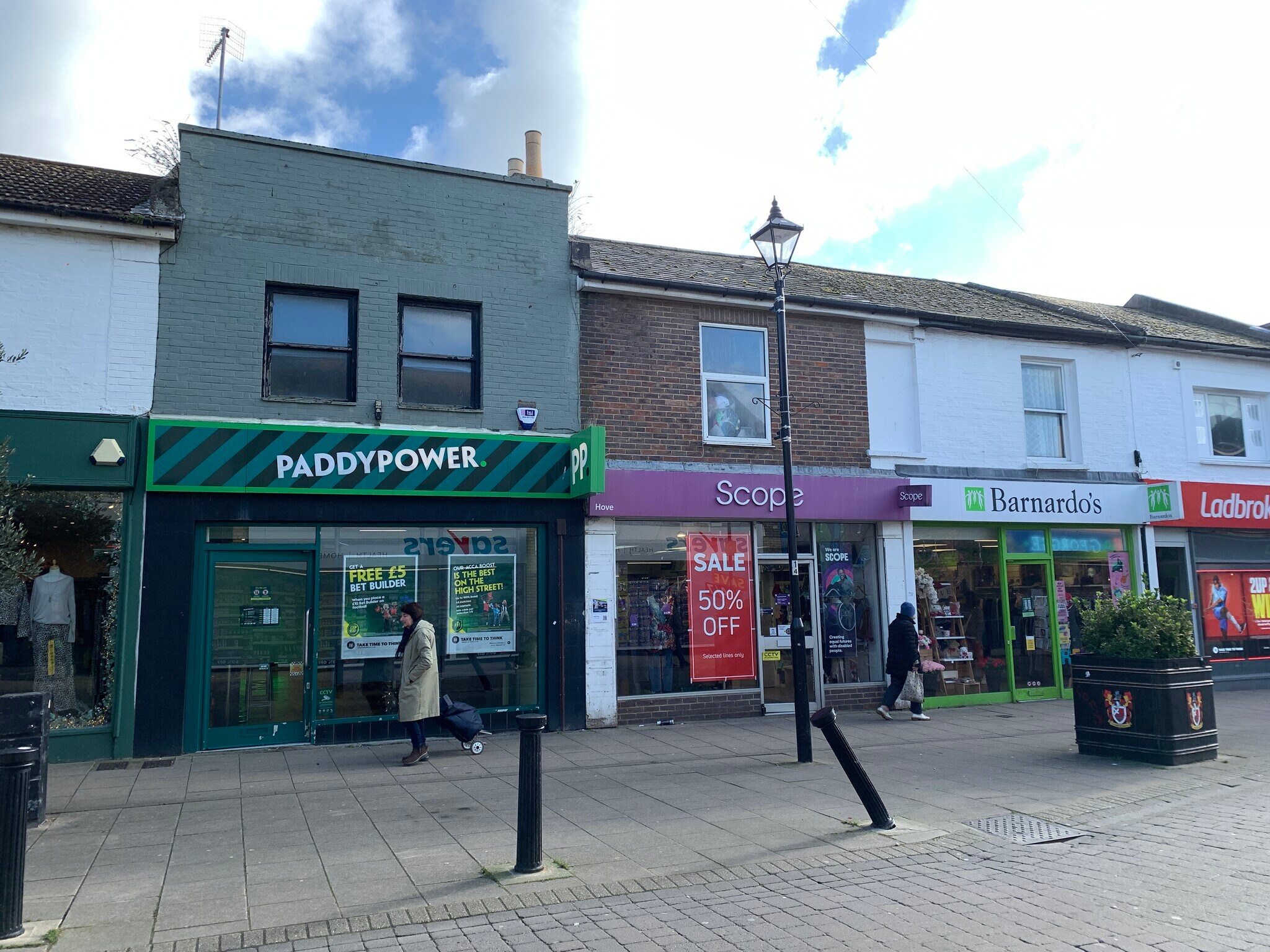 8 George St, Hove, ESX for Rent