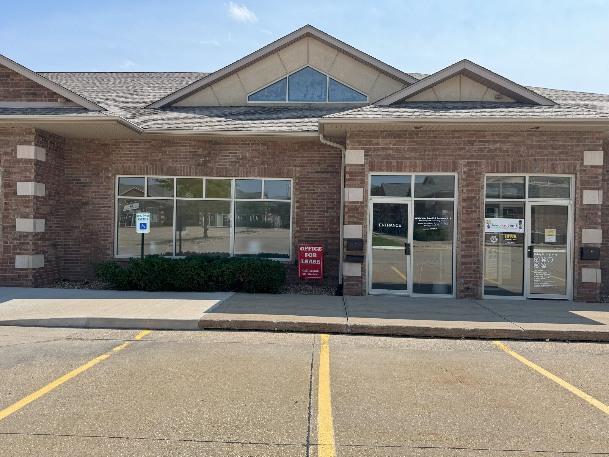 2431 Coral Ct, Coralville, IA for Rent