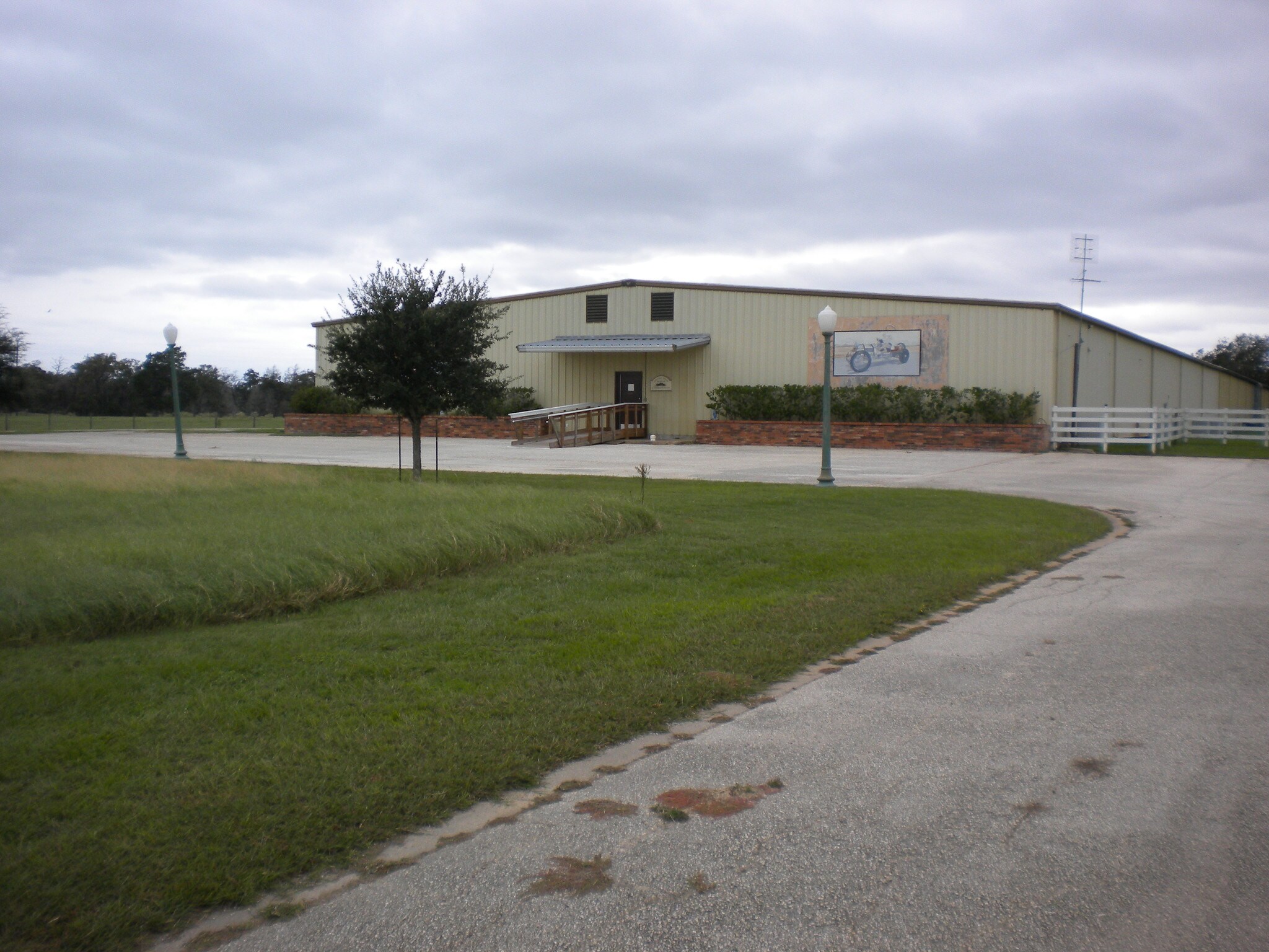2504 SH-304, Smithville, TX for Sale