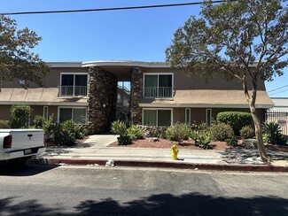 Van Nuys, CA Apartments - 7503 Hazeltine Ave