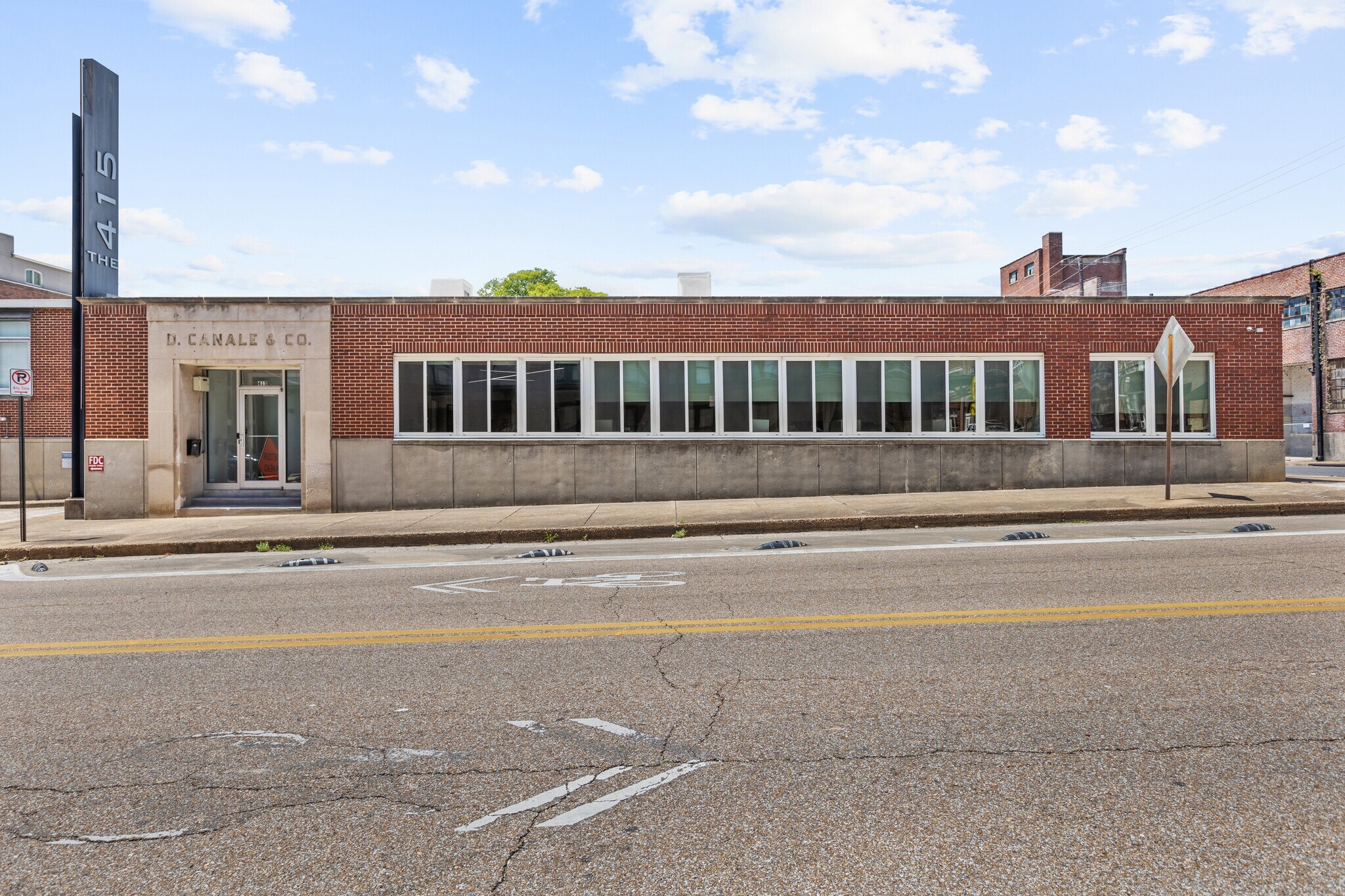 415 S Front St, Memphis, TN for Sale