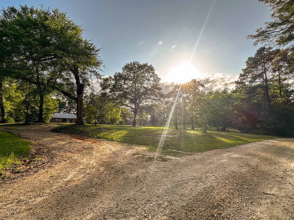 Easement Access - Interstate 45 Feeder Road, New Waverly, TX for Sale