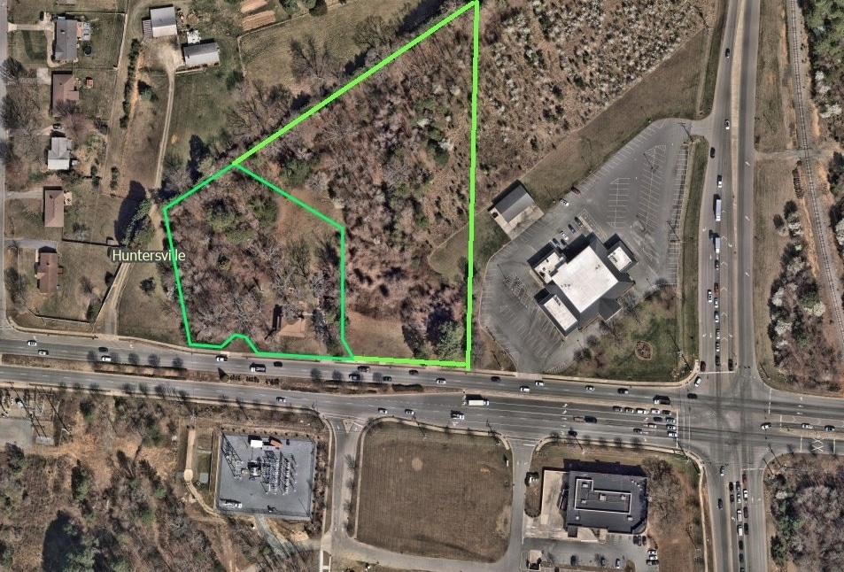 10711 Sam Furr Rd, Huntersville, NC for Sale