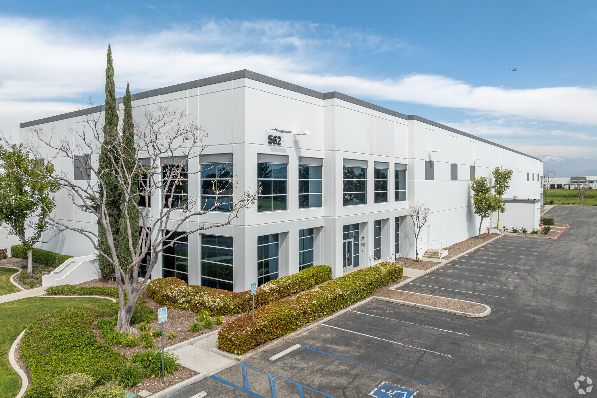 562 W Santa Ana Ave, Bloomington, CA for Rent