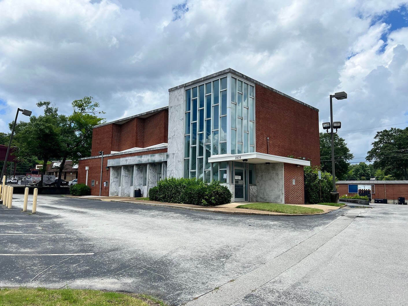 3535 Brainerd Rd, Chattanooga, TN for Rent