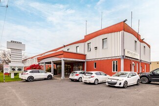 St-Jean, QC Storefront - 126 Rue Jacques-Cartier N