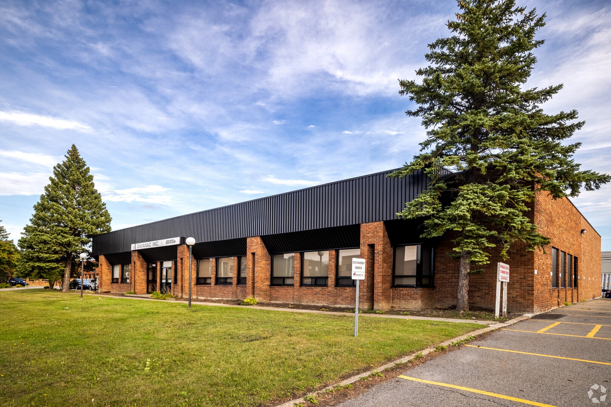 1900-1950 Boul Saint-Régis, Dorval, QC for Rent