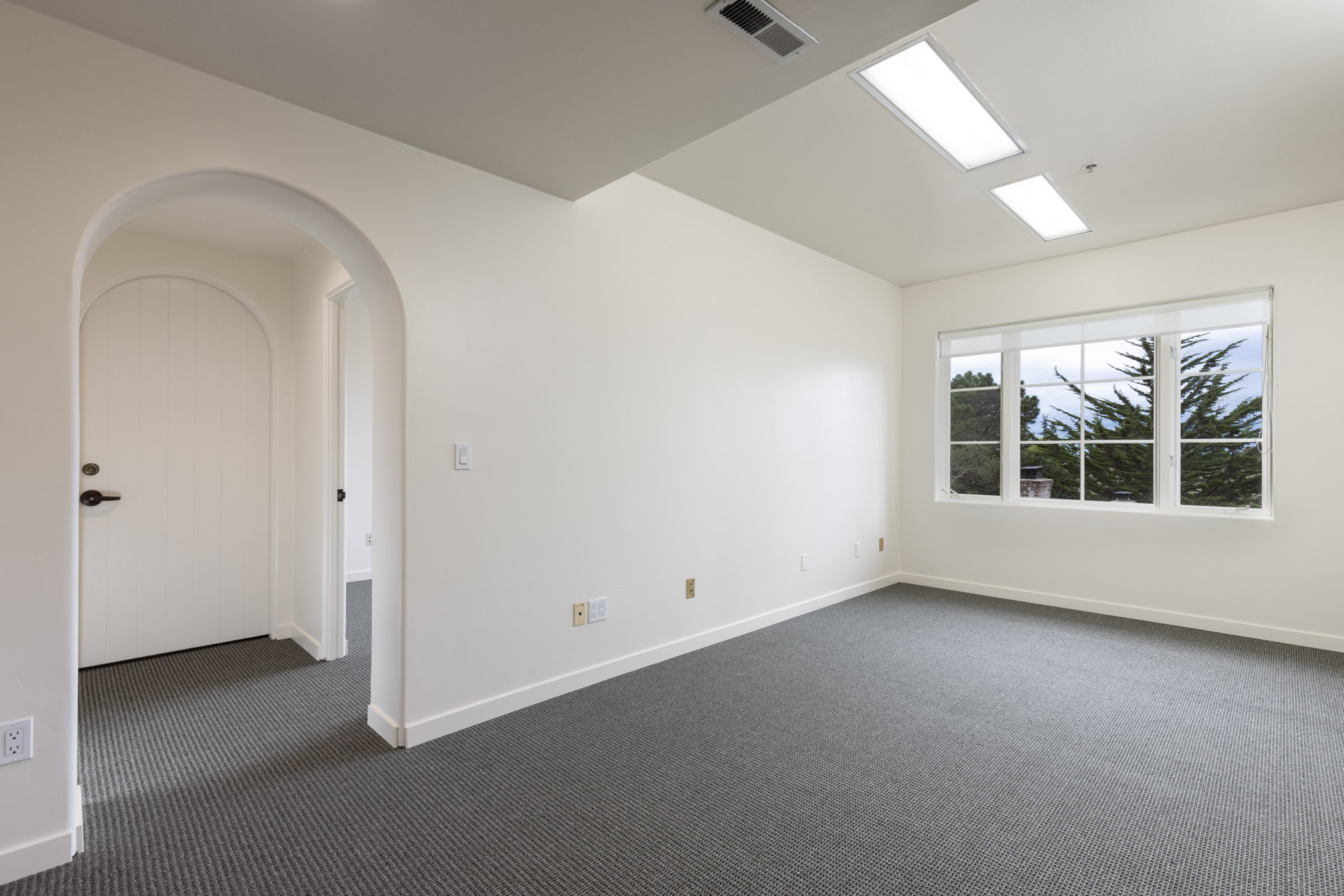 Dolores 2 SW of 7th Unit G, Carmel, CA for Rent