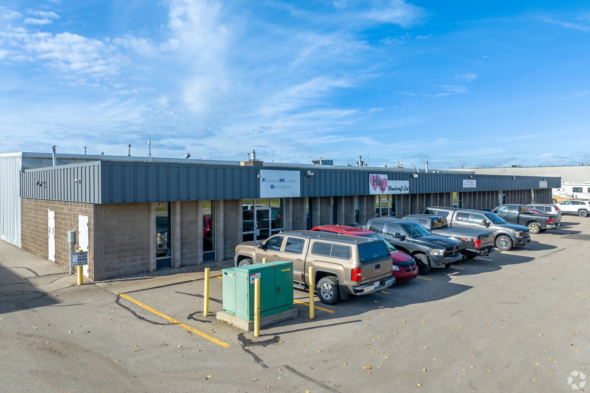3521 78th Ave SE, Calgary, AB for Rent