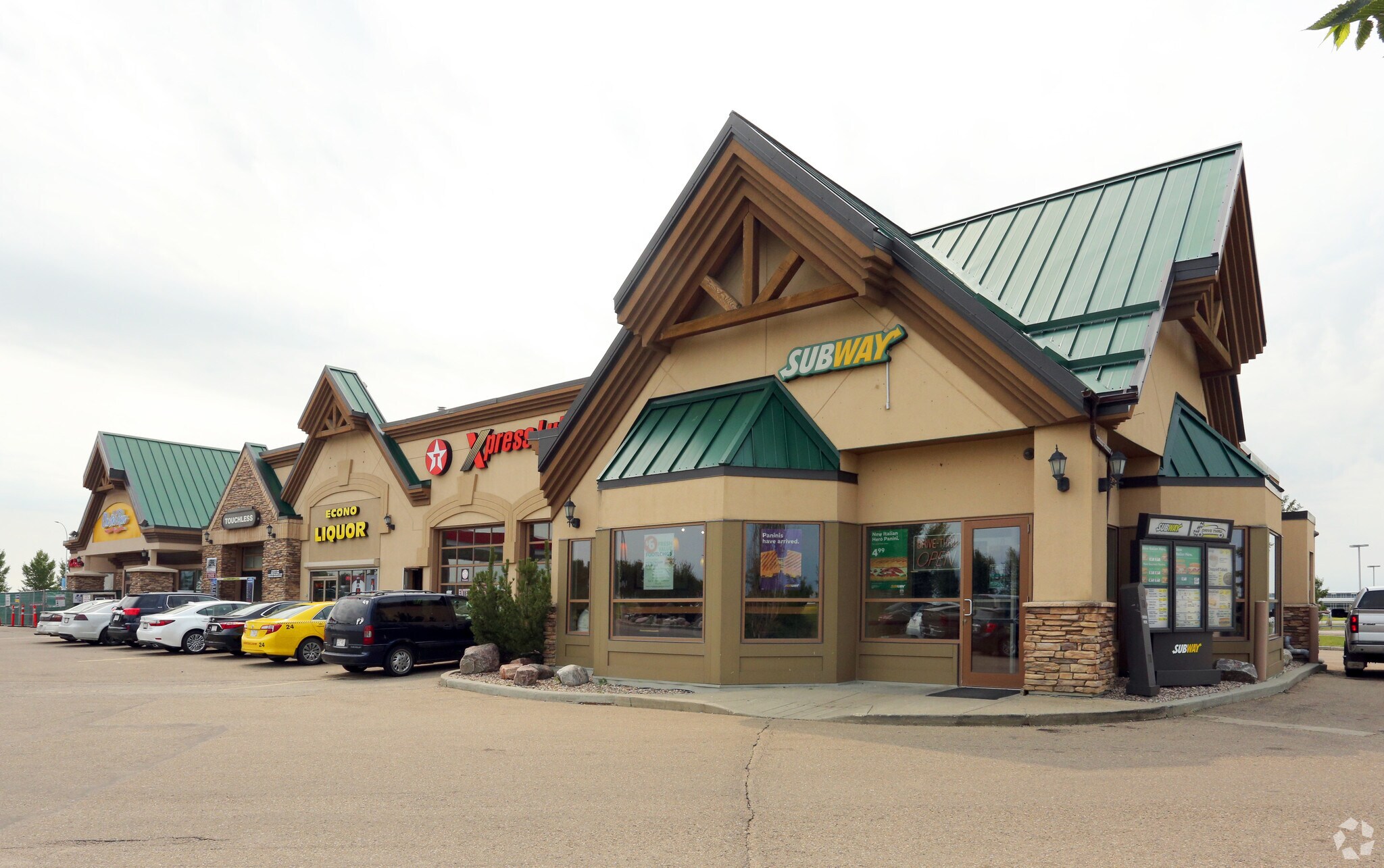 411 Airport Rd E, Leduc County, AB for Rent