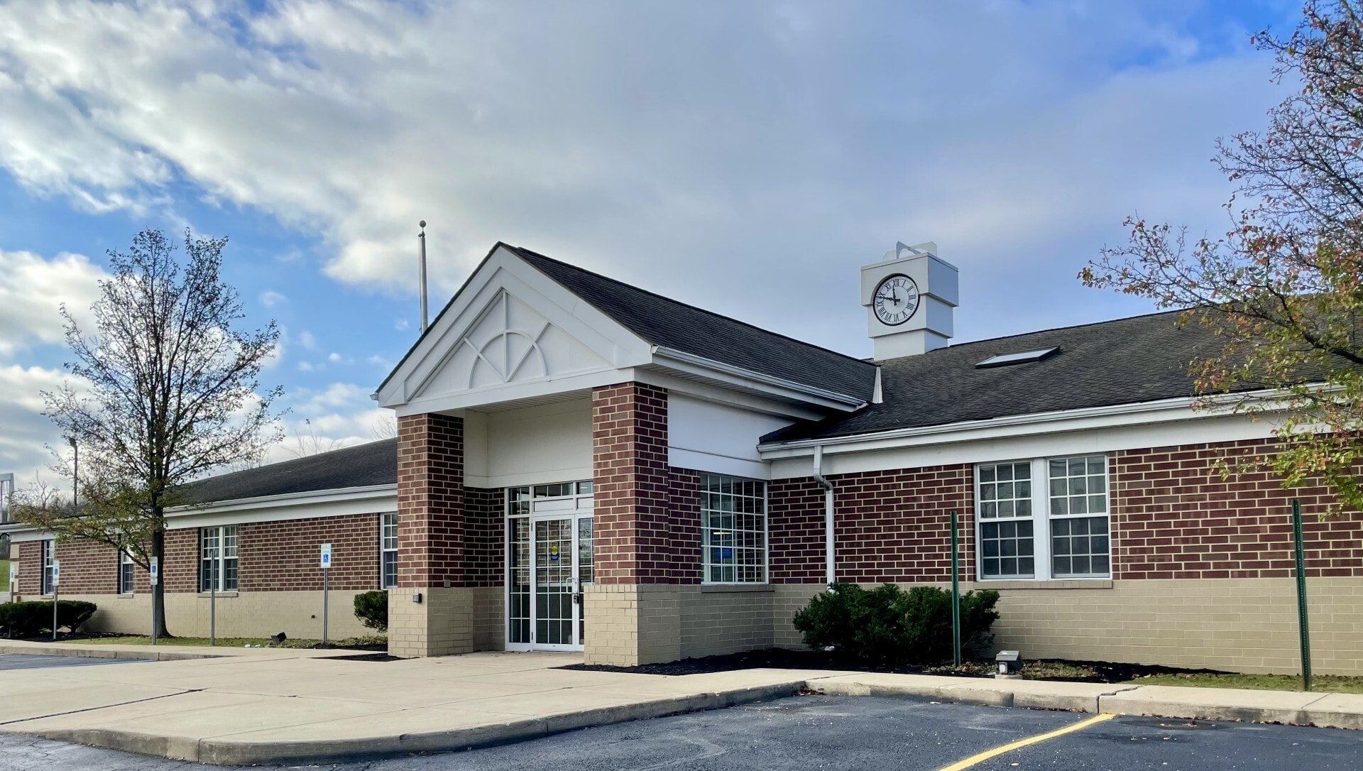 201 Water Tower Dr, Madison, OH for Sale