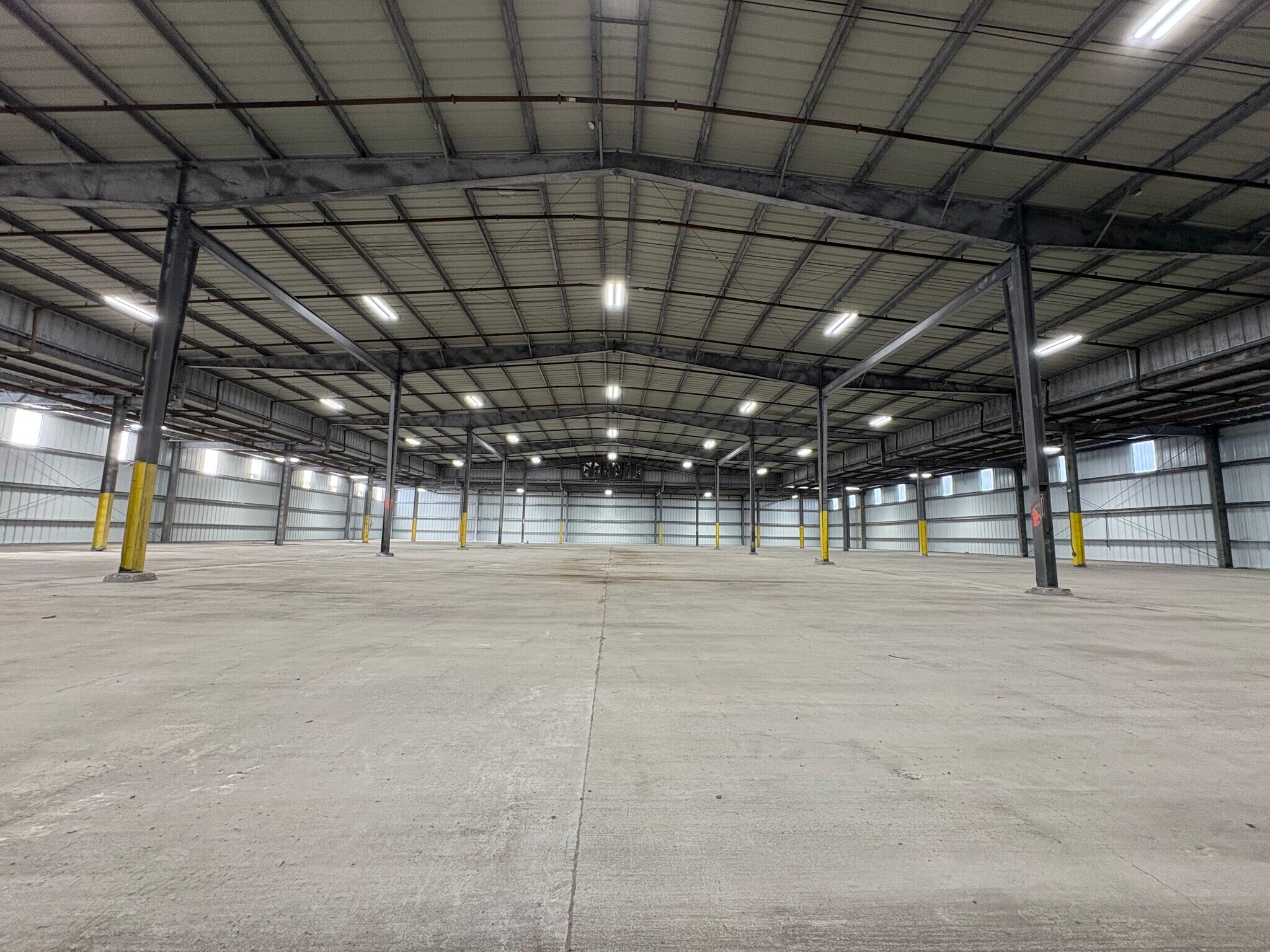 101 W 4th St, Freeport, TX for Rent