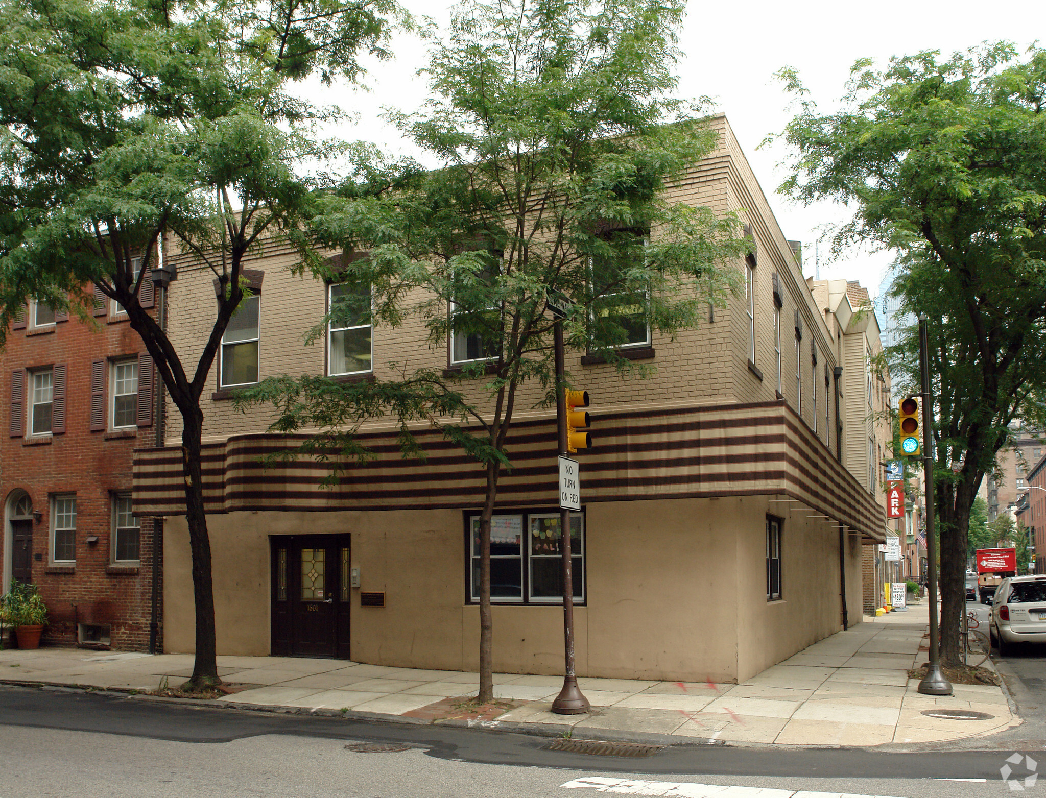 1601-1603 Lombard St, Philadelphia, PA for Rent