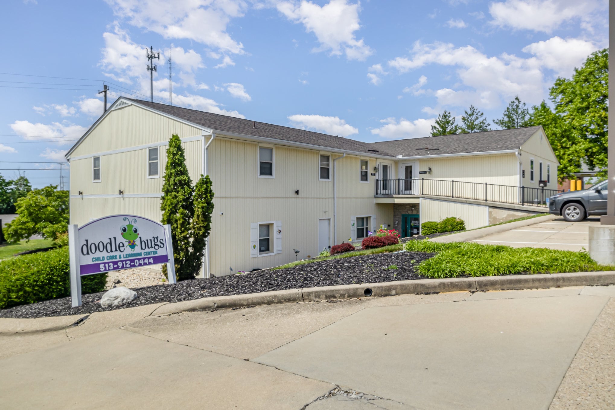 5552-5554 Cheviot Rd, Cincinnati, OH for Rent