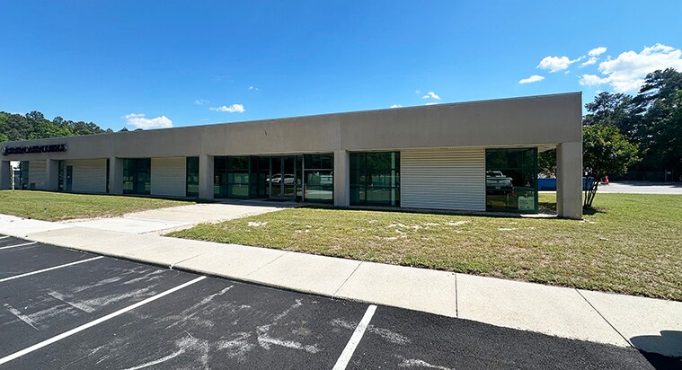 751-761 W Hundred Rd, Chester, VA for Rent