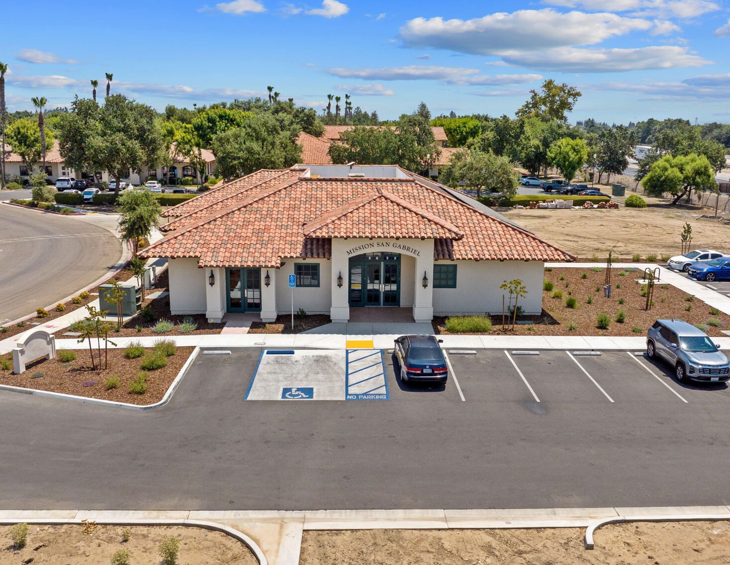 5625 Avenida de Los Robles, Visalia, CA for Rent