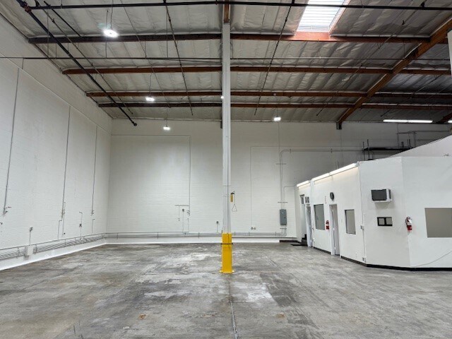 11664 Tuxford St, Sun Valley, CA for Rent