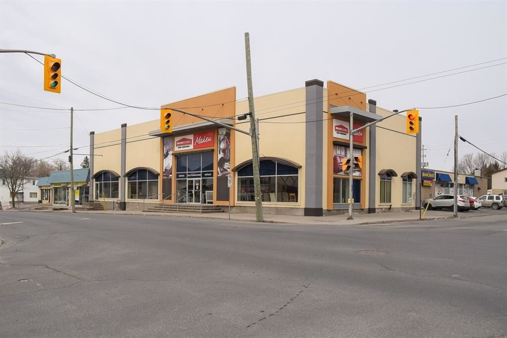 1027 Notre Dame St Embrun, ON K0A 1W0 Retail Property for Sale on