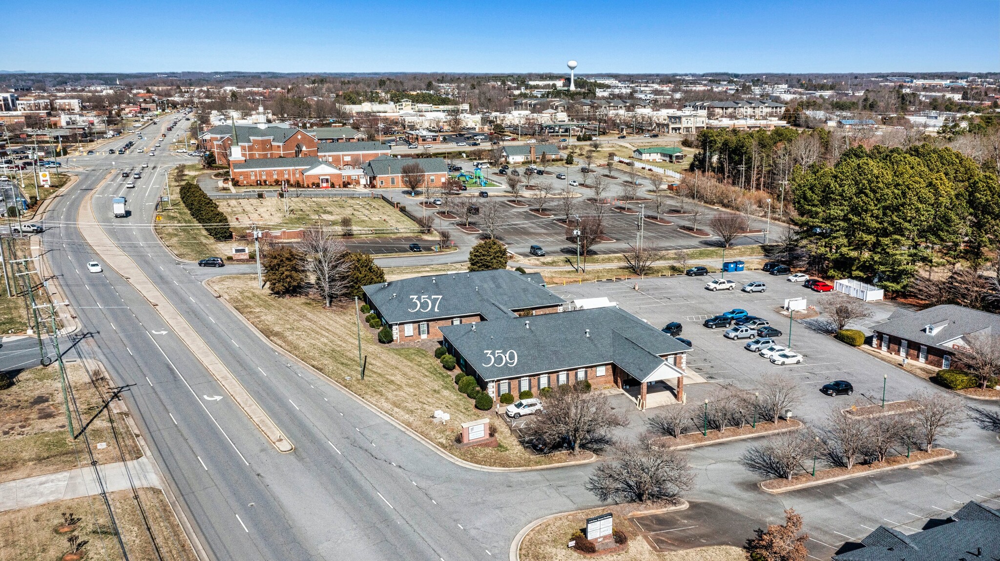 357-359 Williamson Rd, Mooresville, NC for Sale