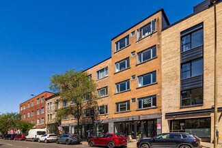 Montréal, QC Flex - 5329-5337 Boul Saint-Laurent