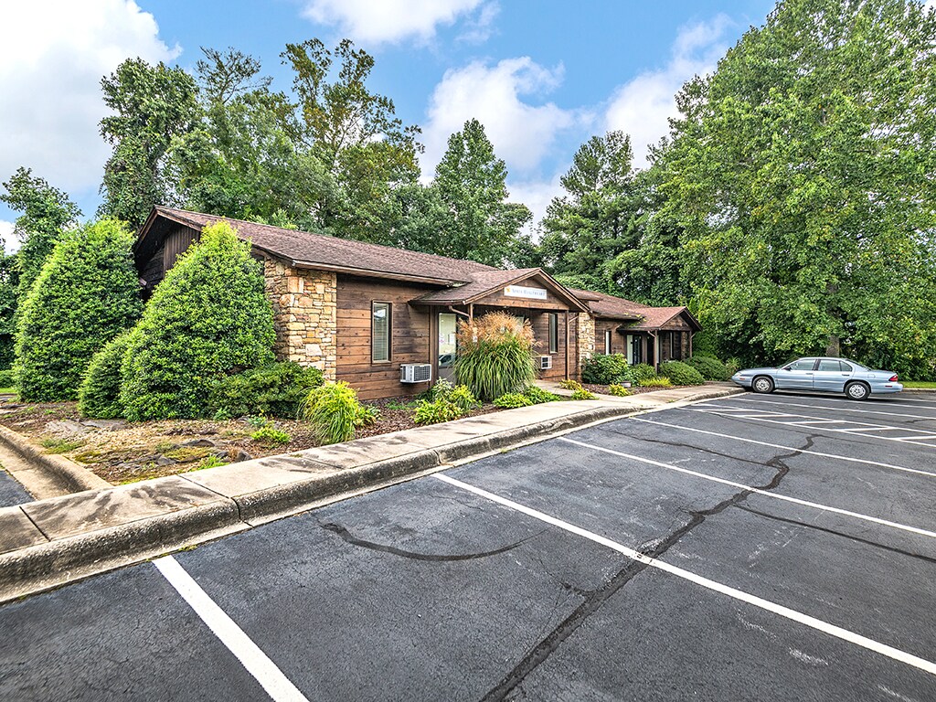 141 Glenn Bridge Rd, Arden, NC for Rent