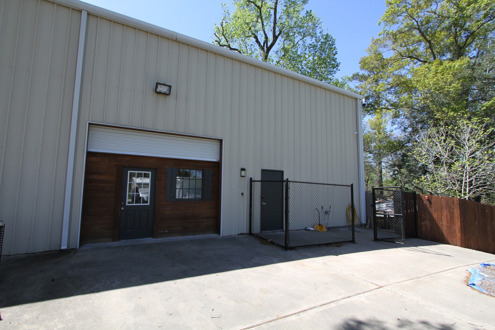 11518 Bogs Rd, Tomball, TX for Sale