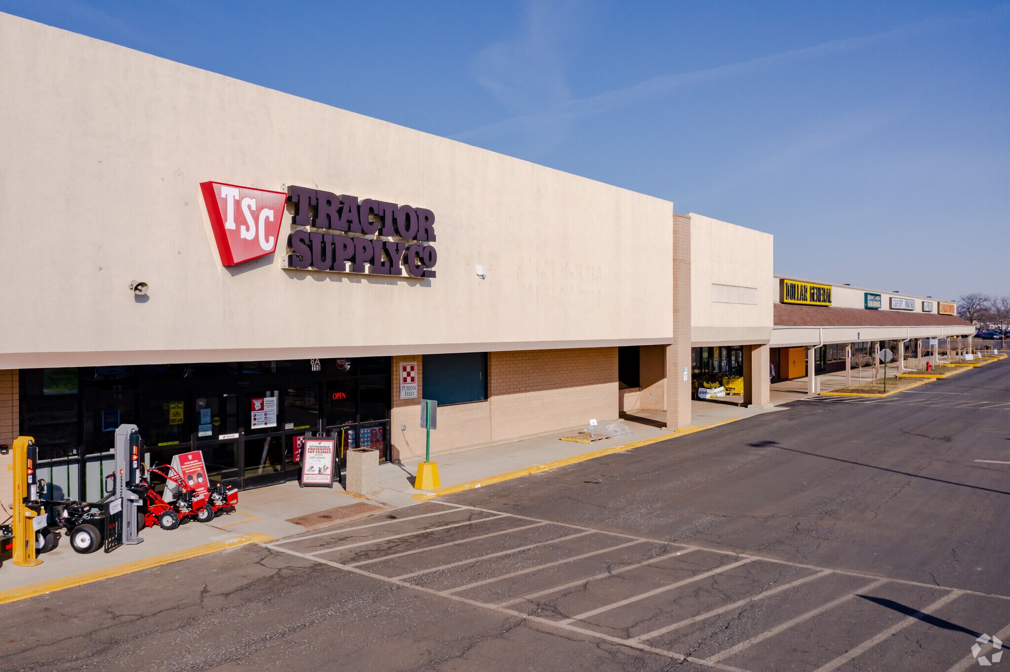 150 S Kennedy Dr, Carpentersville, IL for Rent