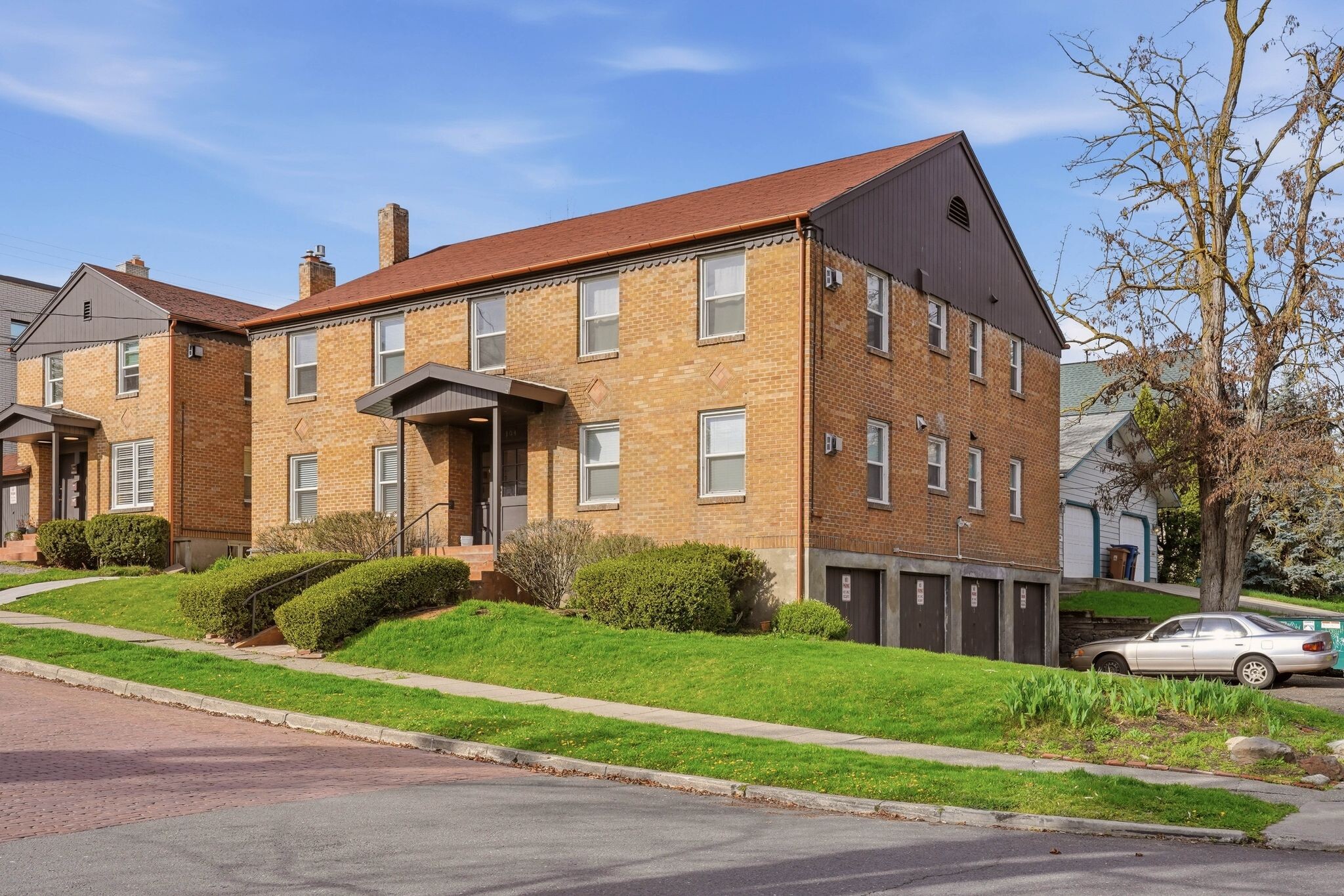 104 S Oak St, Spokane, WA for Sale