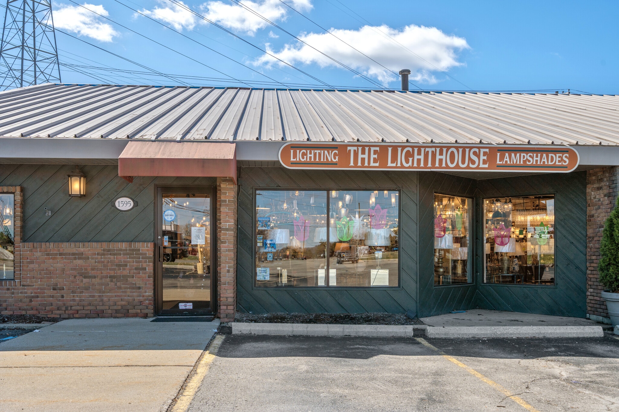 1595 West Rd, Trenton, MI for Sale