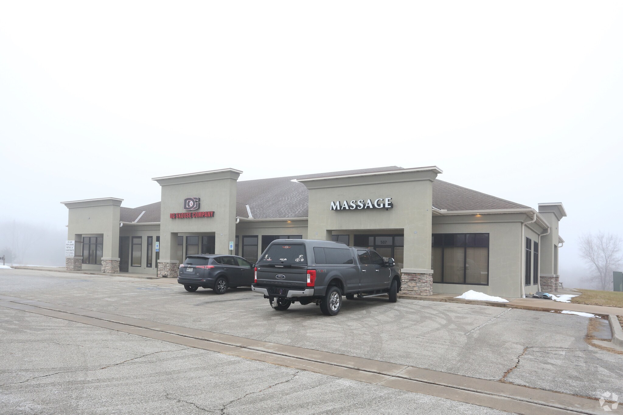 503 Granite Dr, Peculiar, MO for Rent