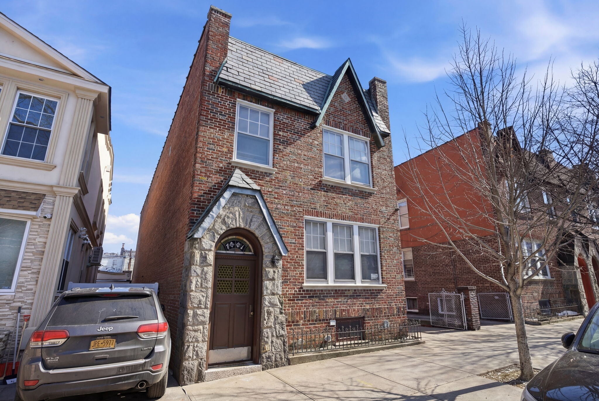7861 75th St, Glendale, NY for Sale