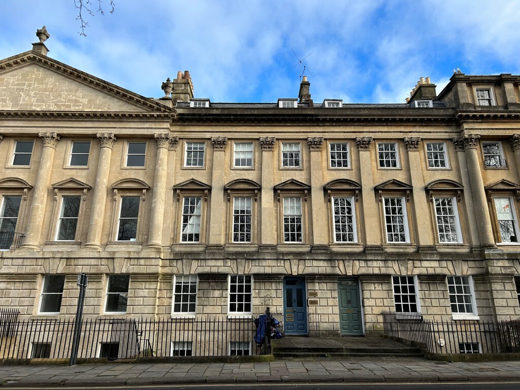 25 Queen Sq, Bath, BAS for Rent