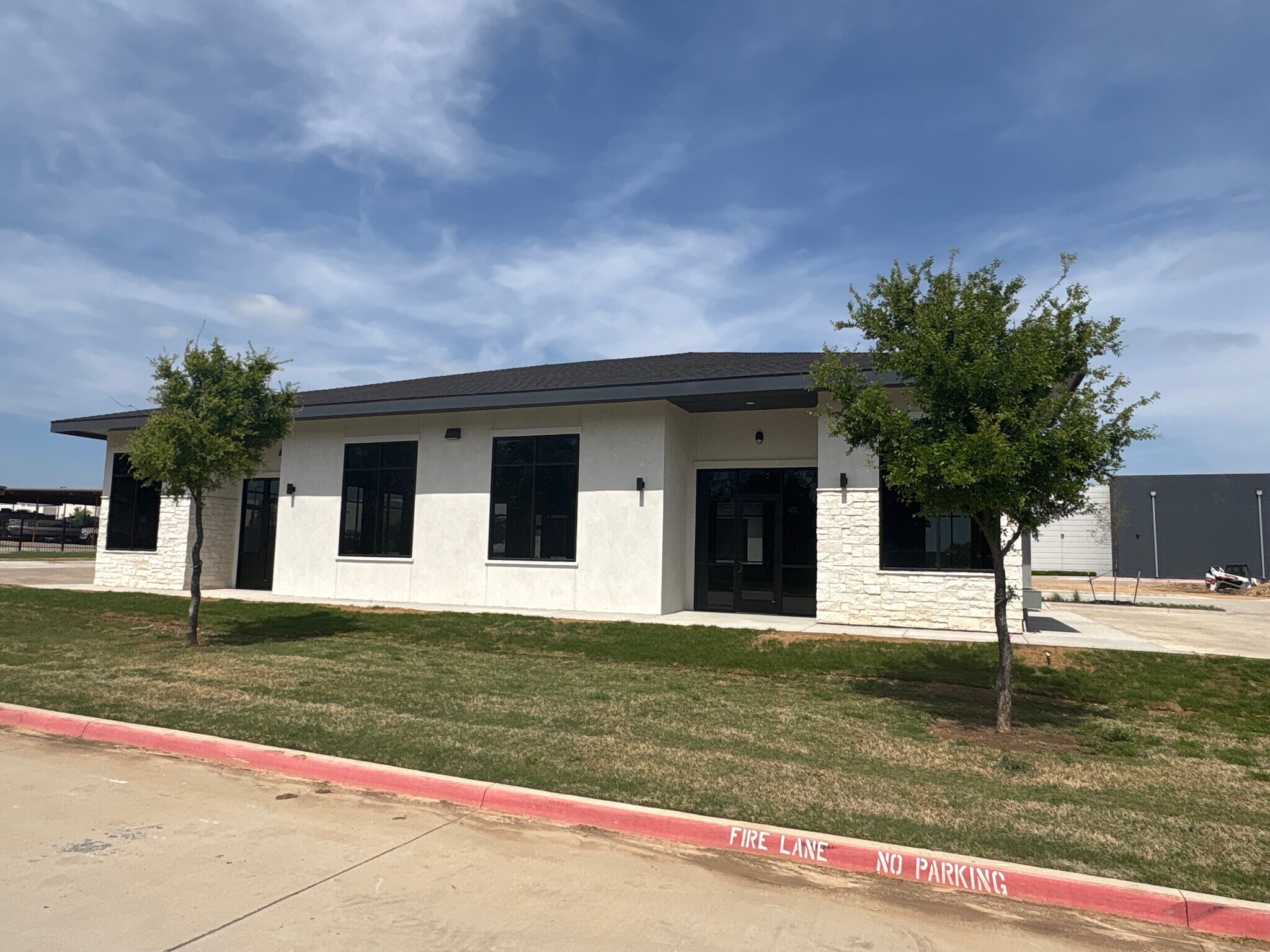 10120 Summer Creek Dr, Fort Worth, TX for Rent