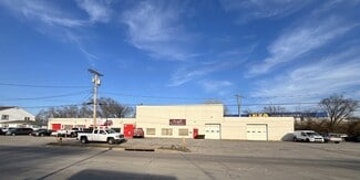 Shawnee, KS Warehouse - 5955-5957 Merriam Dr