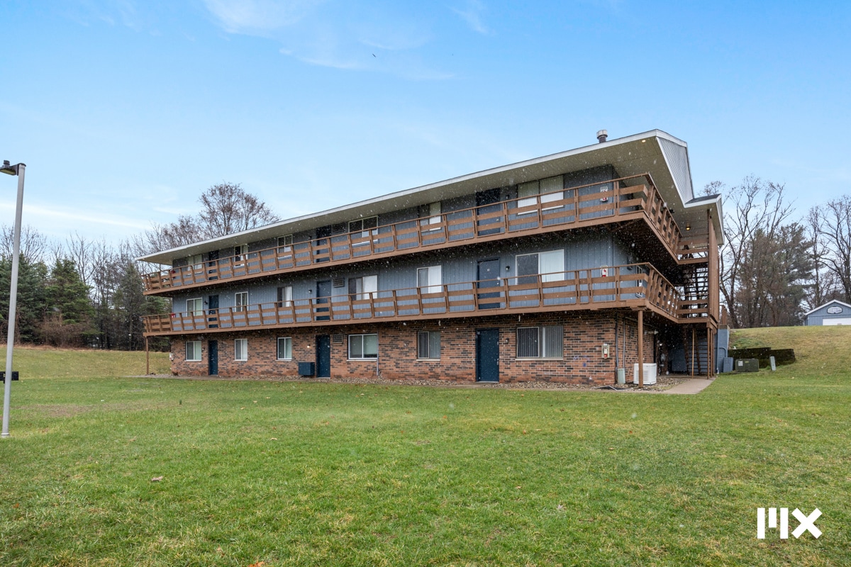 1525-1605 Bacon Ave, Portage, MI for Sale