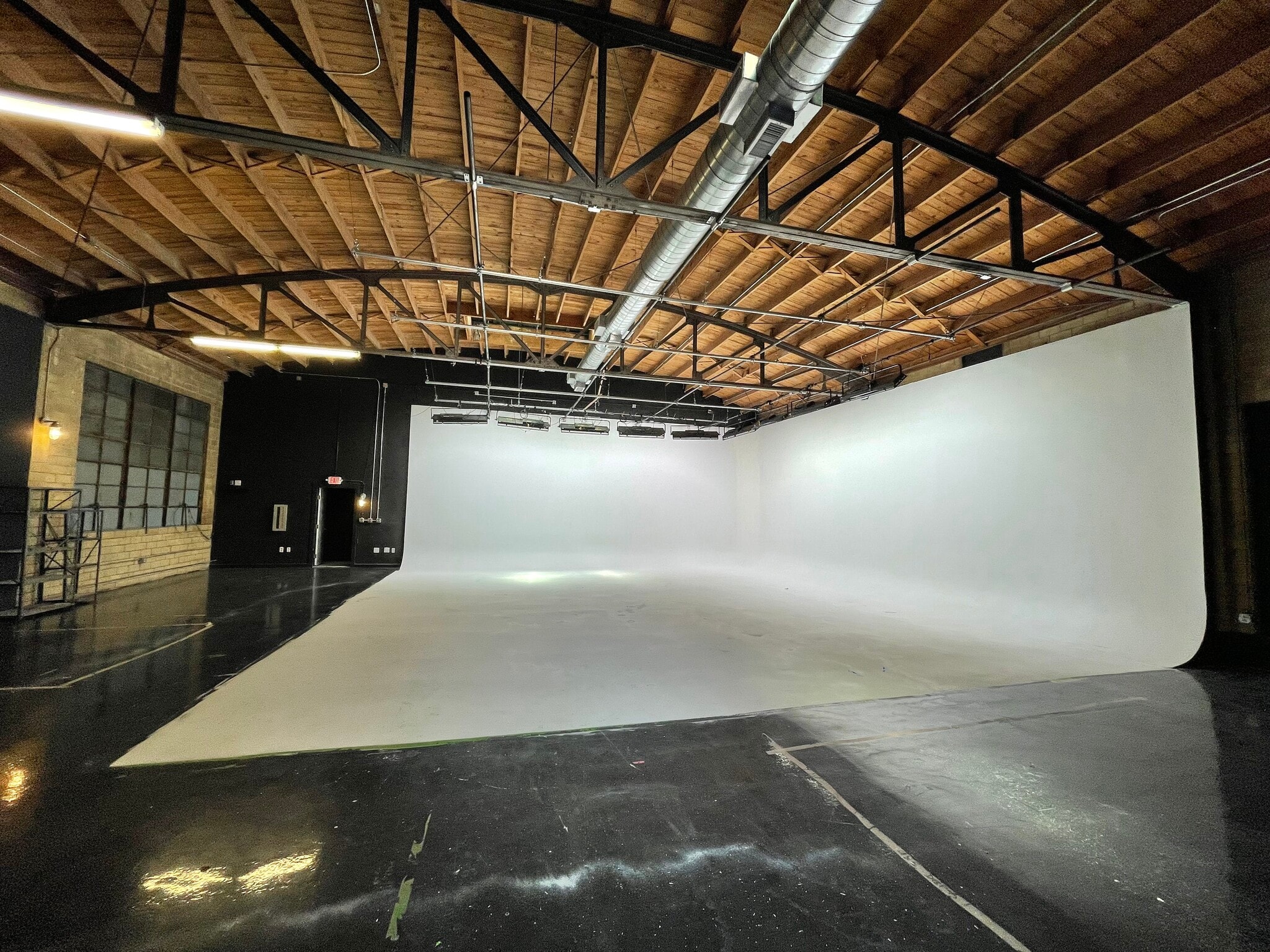 200 E 4th St, Taylor, TX for Rent