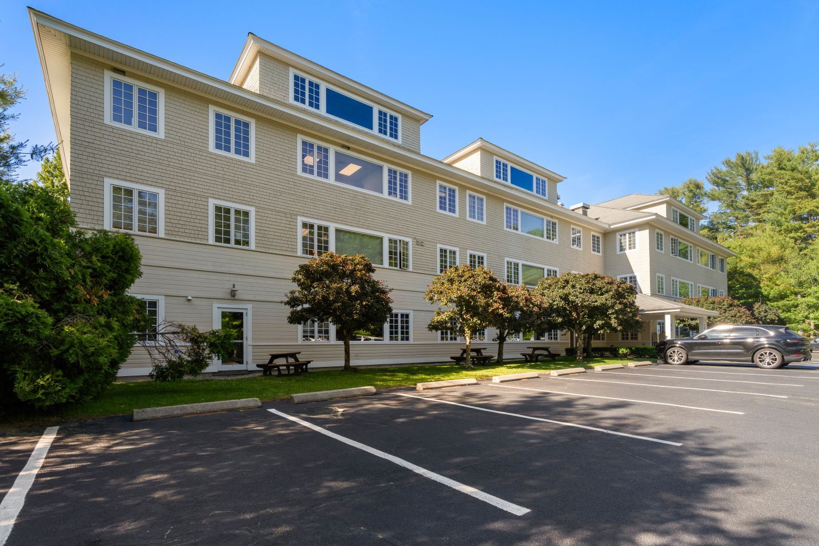 95 Tremont St, Duxbury, MA for Sale